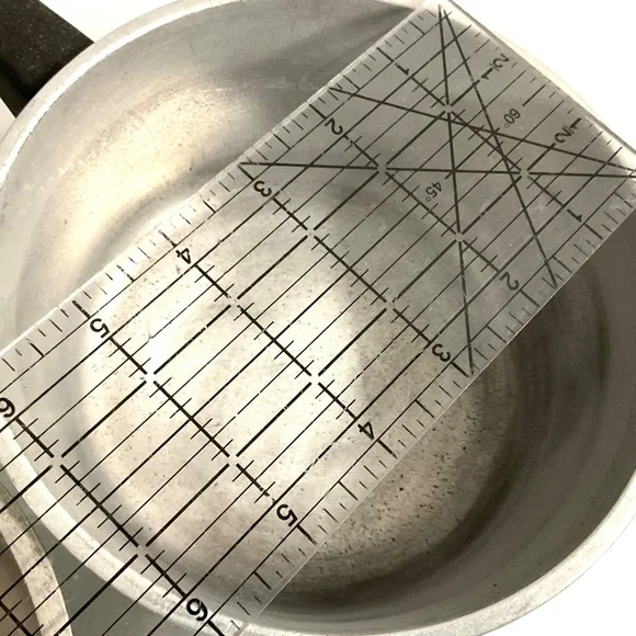 CLUB Saucepans and Lids 1qt. &1.5 qt. Vintage - Picture 4 of 5